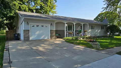 120 Ellington St, West Concord, MN 55985