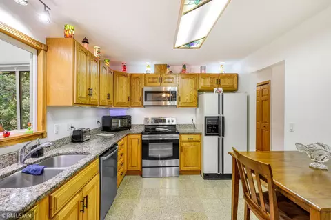 1725 Walnut Cir, Eagan, MN 55122 photo 6