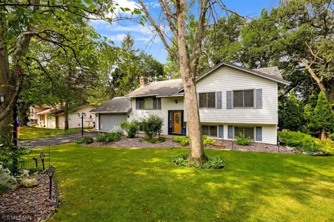 1725 Walnut Cir, Eagan, MN 55122 photo 29