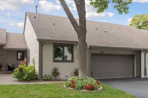 8453 Rice Lake Rd, Maple Grove, MN 55369