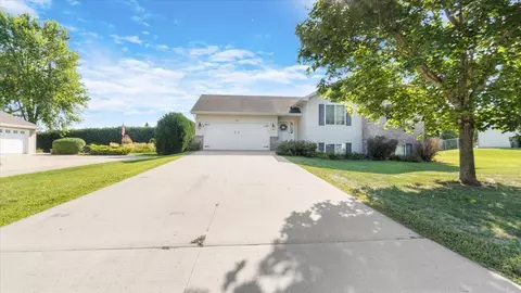 603 25th St SE, Willmar, MN 56201