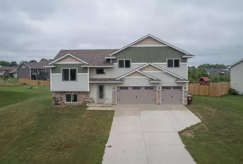 834 Nelson Ave, Mora, MN 55051