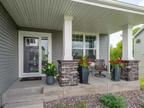 5202 Greenwood Ln, Rockford, MN 55373