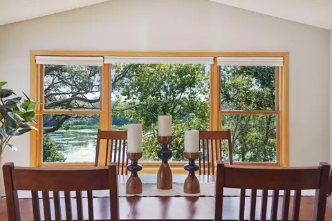 9415 Cedar Lake Rd S, Saint Louis Park, MN 55426