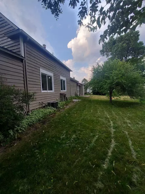 204 E Michigan Ave, Gilbert, MN 55741 photo 2