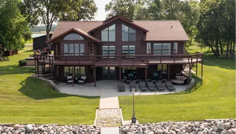 45045 E Little Mcdonald Dr, Perham, MN 56573