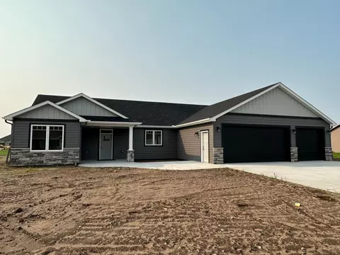 1806 Grove Loop, Saint Cloud, MN 56303