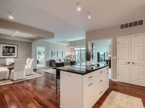 5275 Grandview Sq #3410, Edina, MN 55436