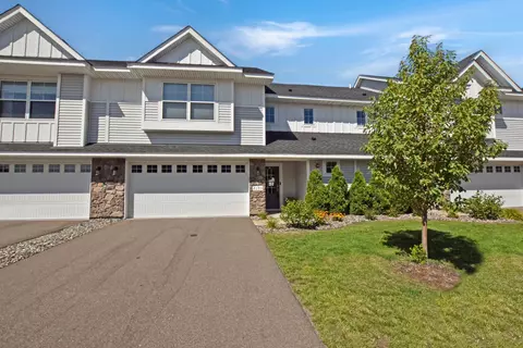 2103 Cass Dr, Lino Lakes, MN 55038