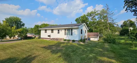 224 Cottrill St N, Waterville, MN 56096
