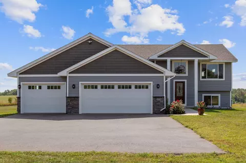 2226 84th Ave, Osceola, WI 54020