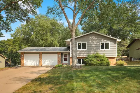 8921 Tamarack St NW, Coon Rapids, MN 55433