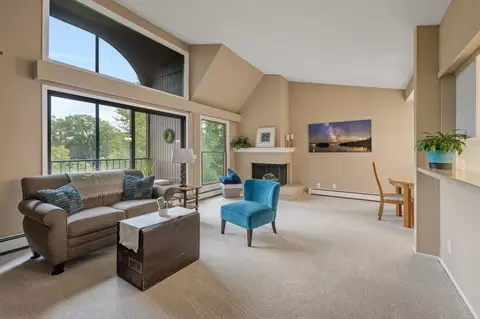 8441 Irwin Rd #301, Bloomington, MN 55437