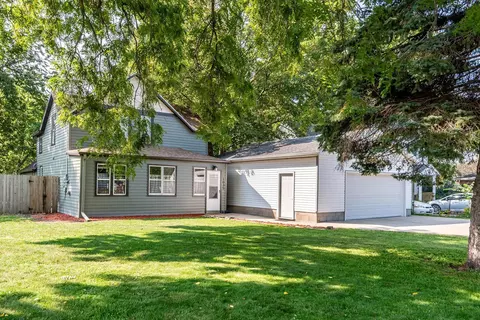 1035 E Main St, Mankato, MN 56001