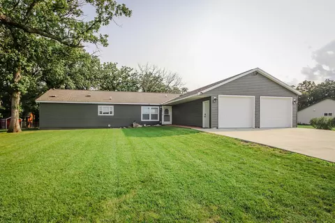 1665 W Mill St, Paynesville, MN 56362