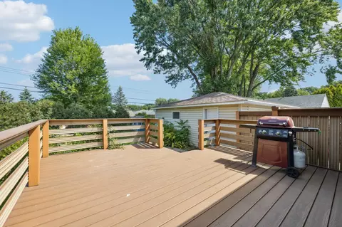 2109 Quartz Ln, Eagan, MN 55122 photo 4