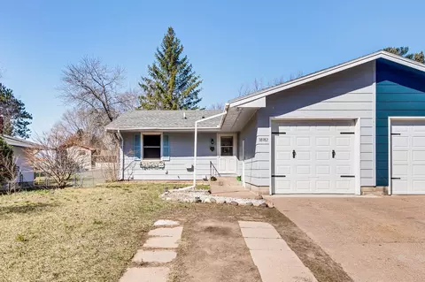 38982 11th Ave, North Branch, MN 55056