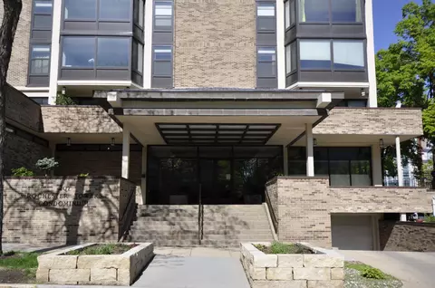 207 5th Ave SW #706, Rochester, MN 55902