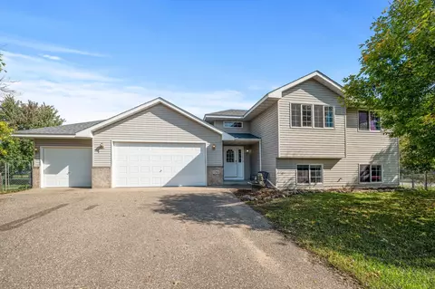 7262 377th Cir, North Branch, MN 55056