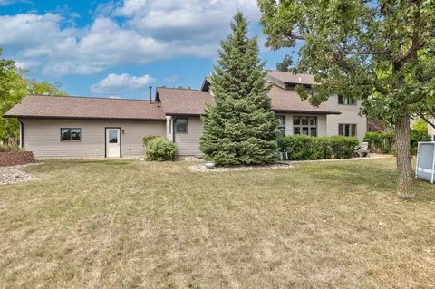 604 Prospect Cir, Marshall, MN 56258 photo 5