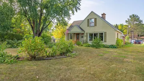 206 Fayal Rd, Eveleth, MN 55734