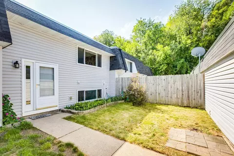 3886 Craig Way, Inver Grove Heights, MN 55076