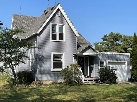 207 3rd St NE, Grand Meadow, MN 55936
