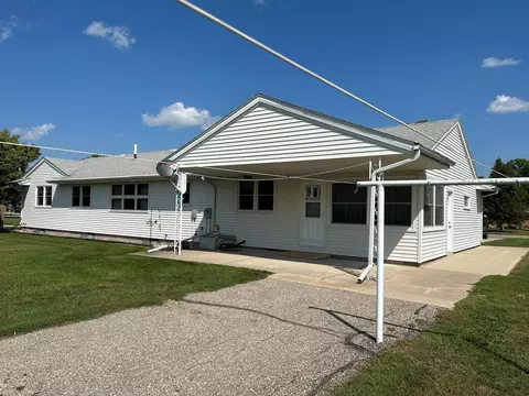 207 S Maple St, Tyler, MN 56178 photo 4
