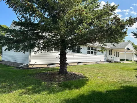 207 S Maple St, Tyler, MN 56178 photo 9