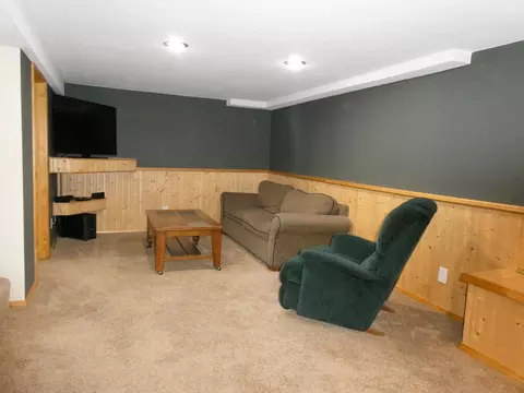 1145 Lakeview Ave, Windom, MN 56101 photo 13