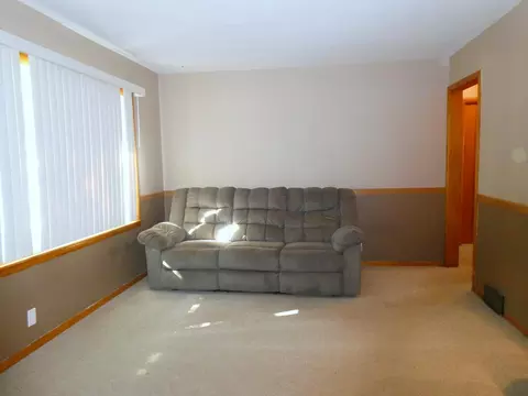 1145 Lakeview Ave, Windom, MN 56101 photo 3