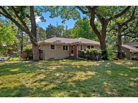 8201 Washburn Ave S, Bloomington, MN 55431