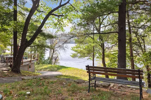 228 S Ilwaco Rd, River Falls, WI 54022
