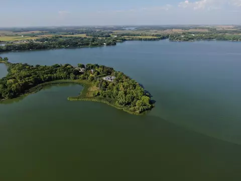 700 Kings Dr, Willmar, MN 56201 photo 5