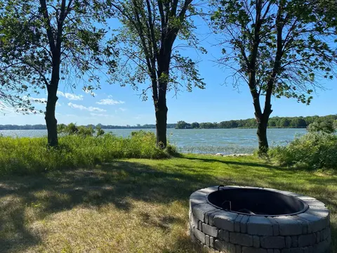 700 Kings Dr, Willmar, MN 56201 photo 9