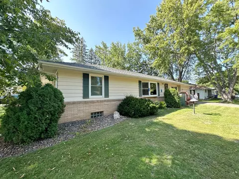 559 Mclean St, Mora, MN 55051
