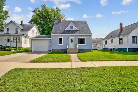 802 E 2nd St, Fairmont, MN 56031