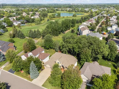 10516 Glen Eagle Rd, Woodbury, MN 55129