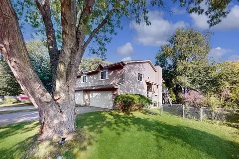 15372 Lesley Ln, Eden Prairie, MN 55346