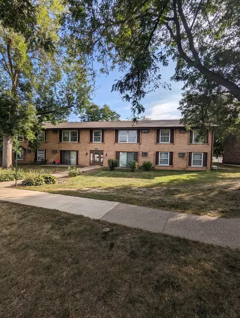 950 Westbrooke Way #7, Hopkins, MN 55343