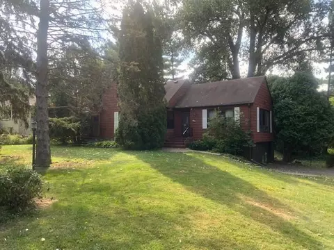 594 Butler Ave W, Mendota Heights, MN 55118