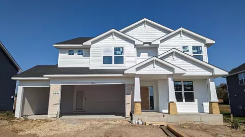 8458 60th St S, Cottage Grove, MN 55016