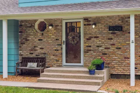 15298 Highland Trl, Minnetonka, MN 55345