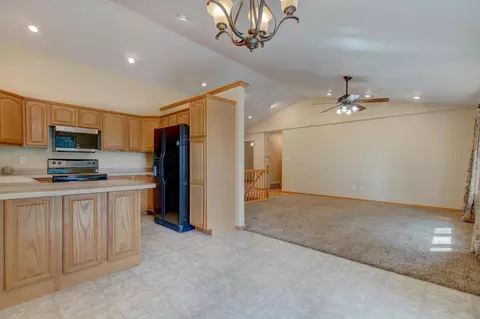 400 Genesis Ave, Marshall, MN 56258 photo 20