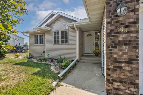 400 Genesis Ave, Marshall, MN 56258