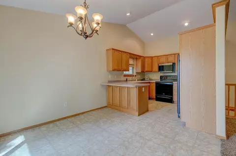 400 Genesis Ave, Marshall, MN 56258 photo 16