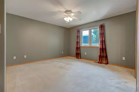 400 Genesis Ave, Marshall, MN 56258 photo 23