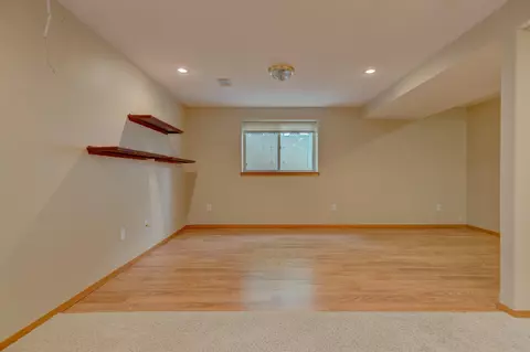 400 Genesis Ave, Marshall, MN 56258 photo 35