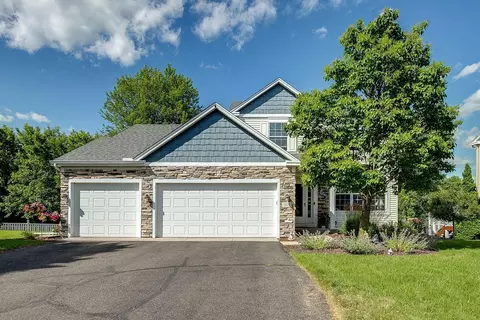 947 Lake Ridge Bay, Woodbury, MN 55129