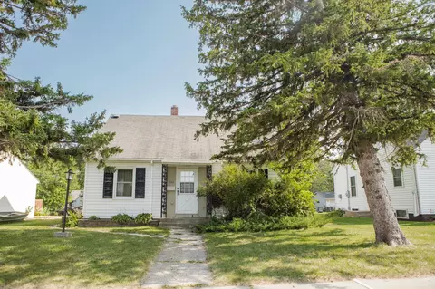524 E 5th St, Morris, MN 56267 photo 2